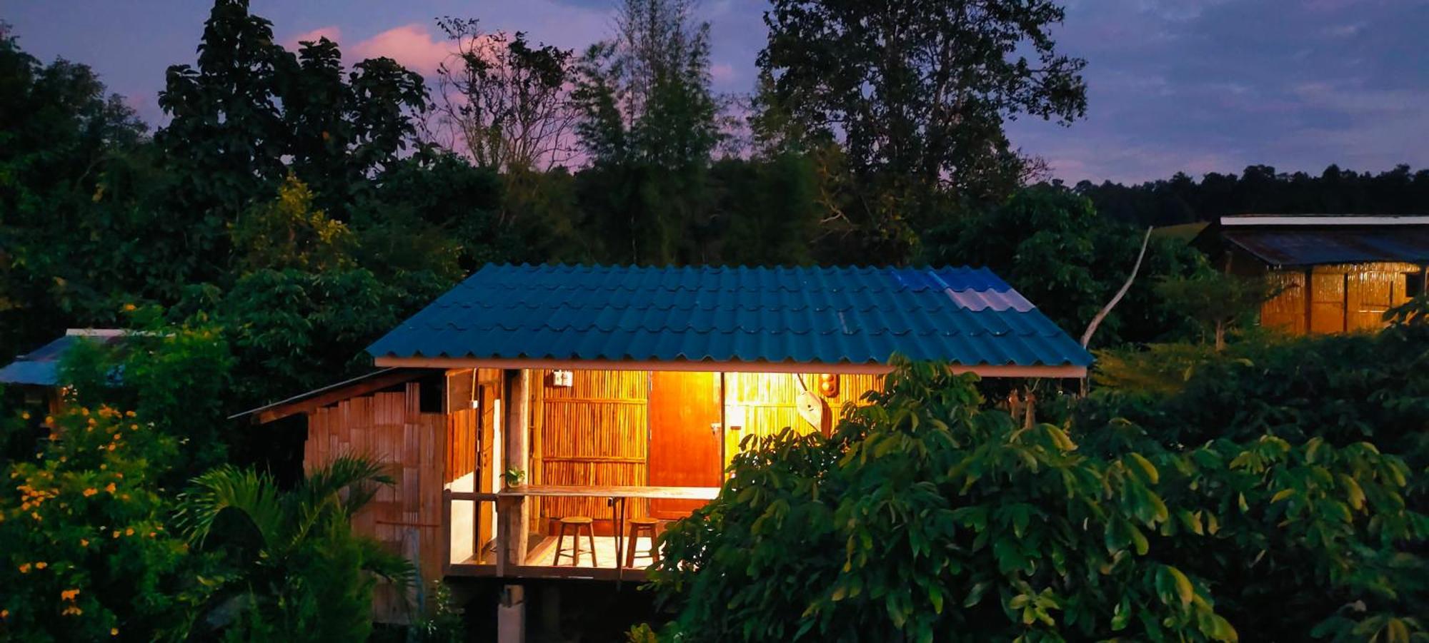 Baan 2 Dao Farmstay Chiang Dao Exterior photo